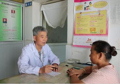 承載百姓身體健康——鳳翔縣服務基層“十佳醫生標兵”風采